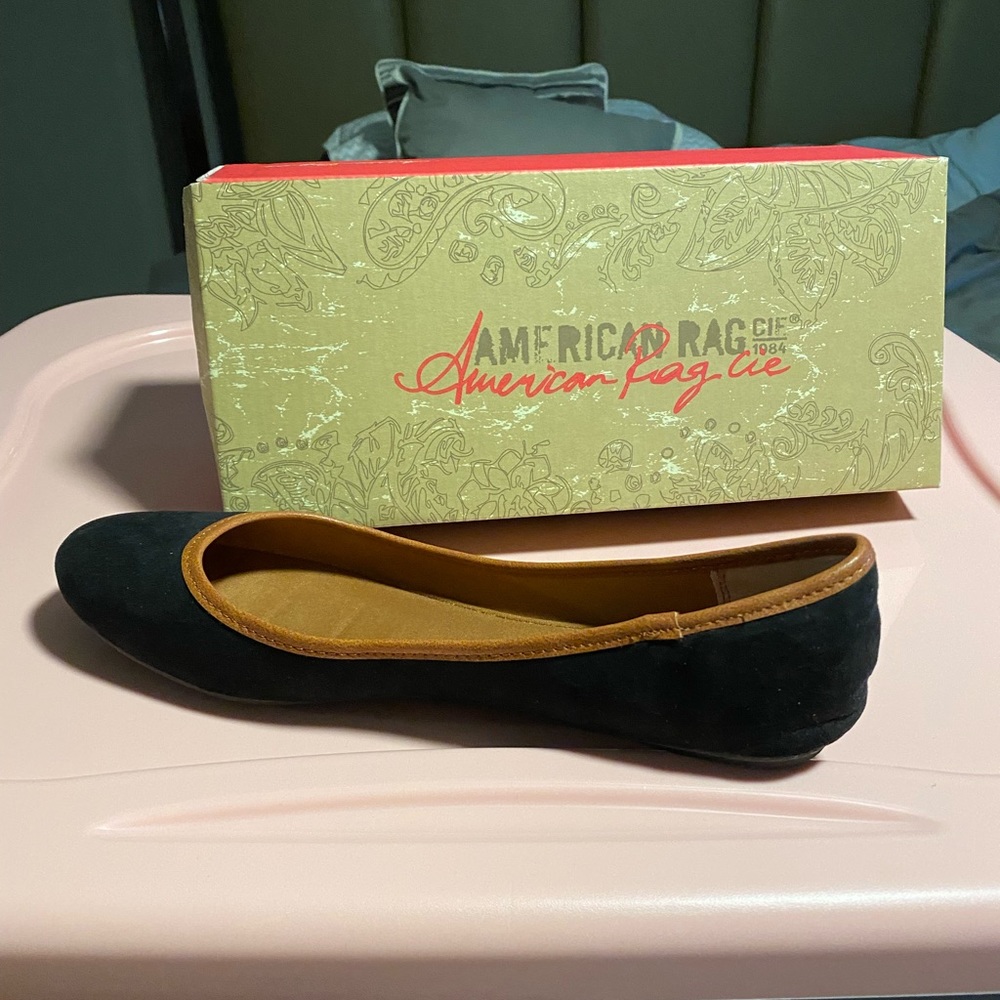Never worn America rag ballet flats
